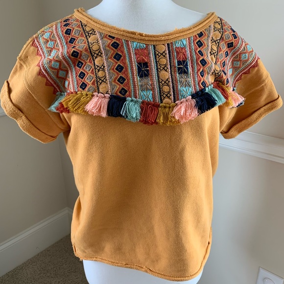 ❌SOLD❌Anthropologie Fringe Top - Picture 2 of 4